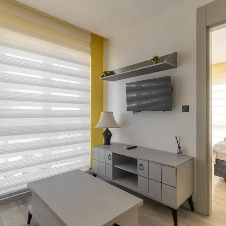 Comfy Flat 3 Min To Mall Of