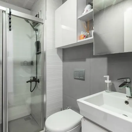 Appartement Comfy Flat 3 Min To Mall Of *