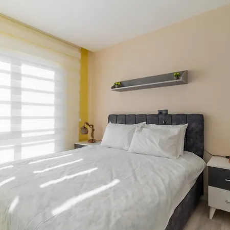Appartamento Comfy Flat 3 Min To Mall Of *